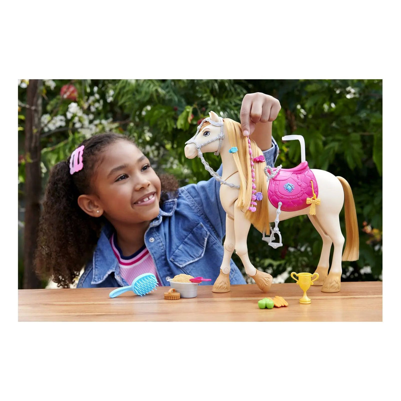 Barbie Mysteries The Great Horse Chase Dance and Show Horse Barbie