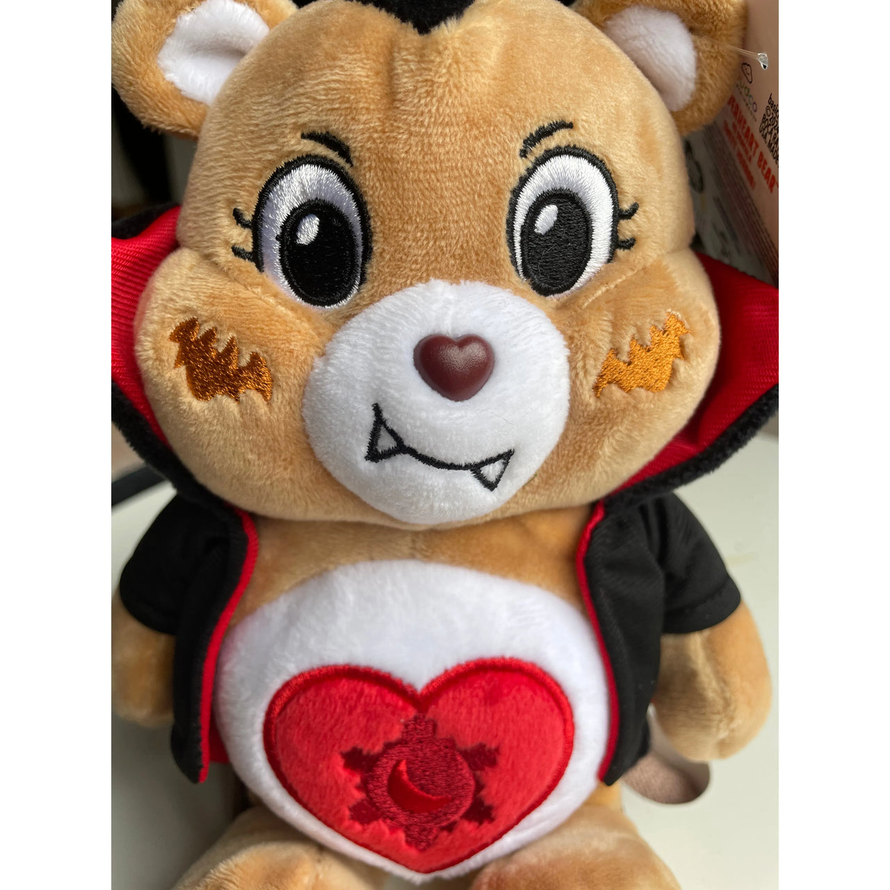 Care Bears 22cm Plush - Universal Monsters - Tenderheart As Dracula Care Bears