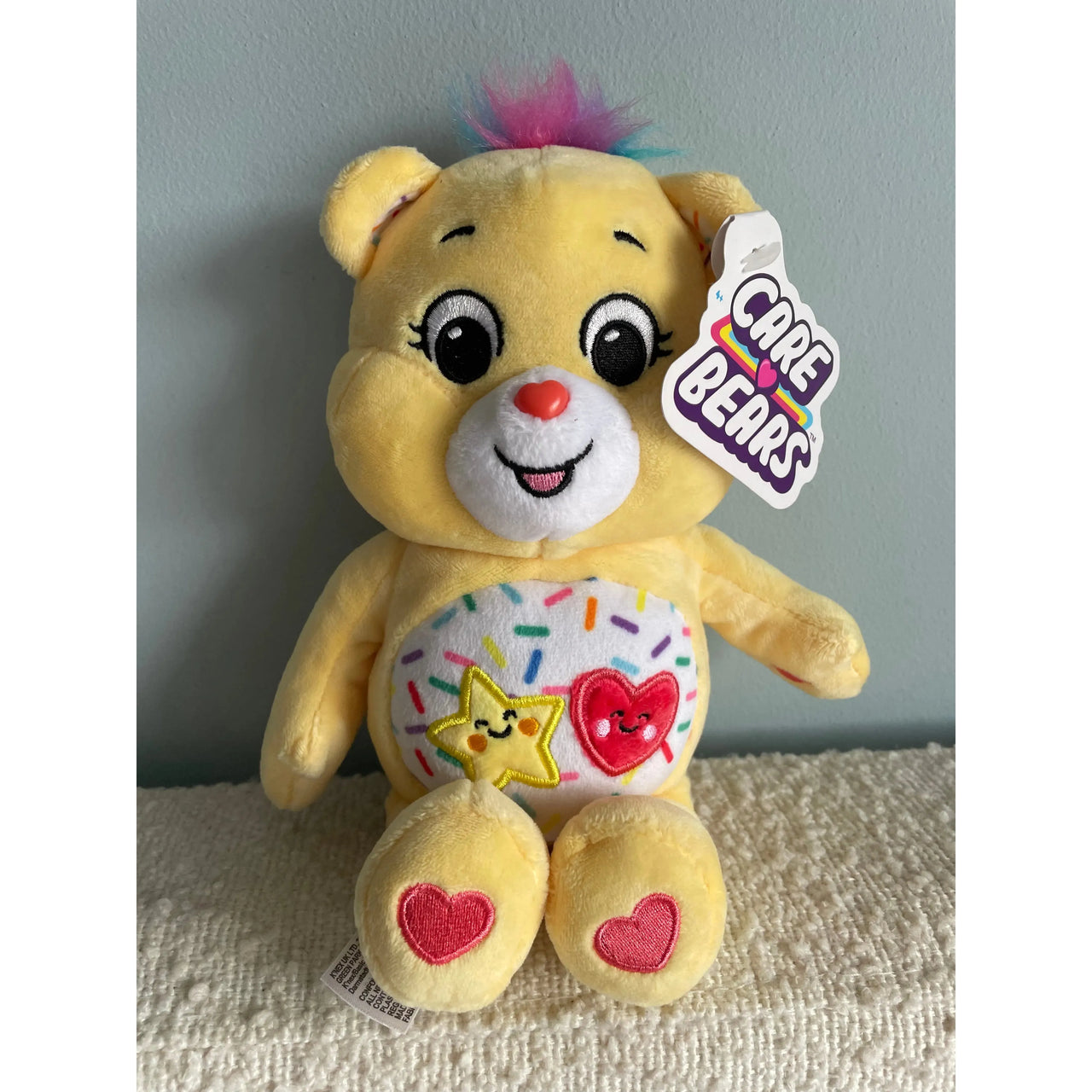 Care Bears 22cm Sweet Celebrations Bear Care Bears