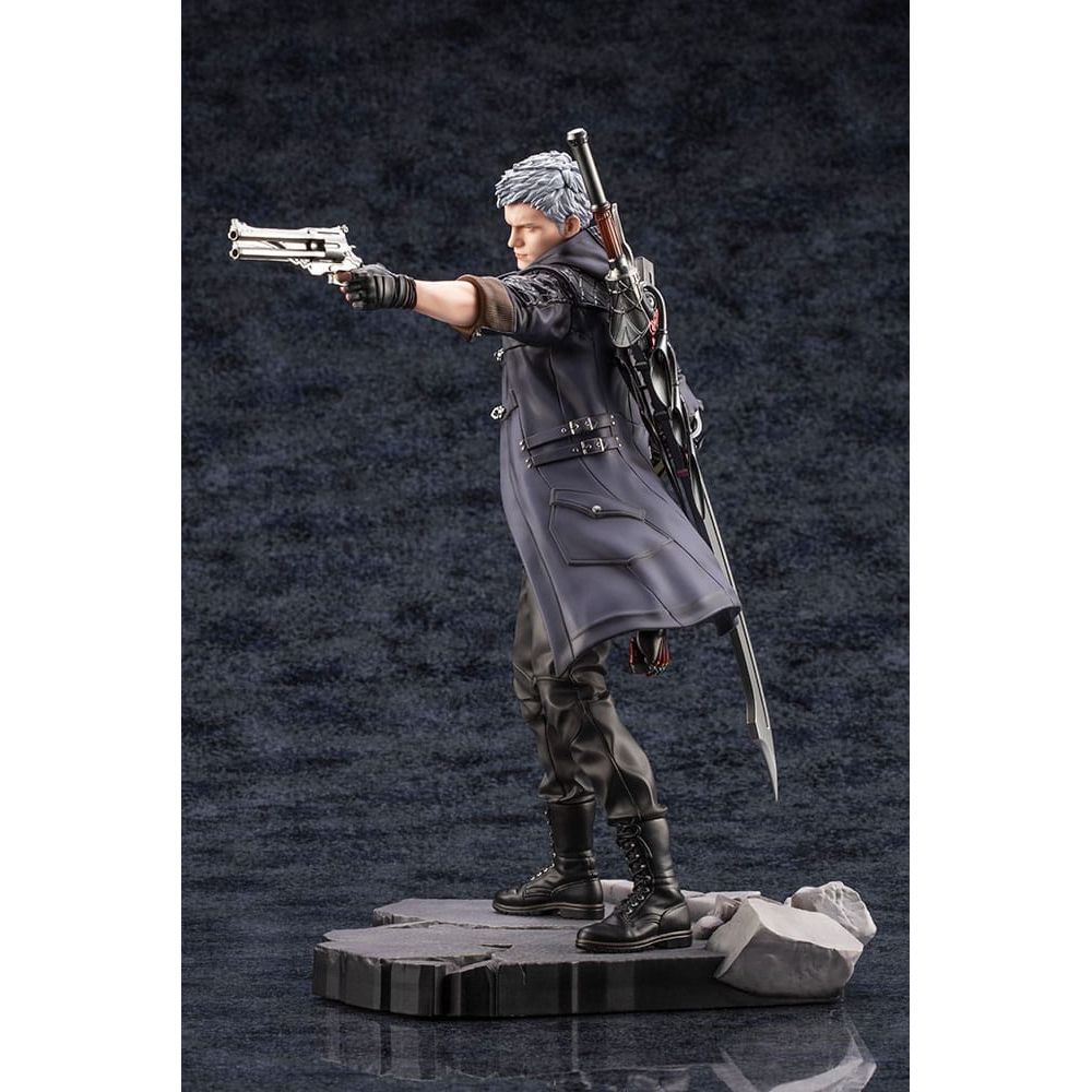 Devil May Cry 5 ARTFXJ PVC Statue 1/8 Nero 27 cm Kotobukiya