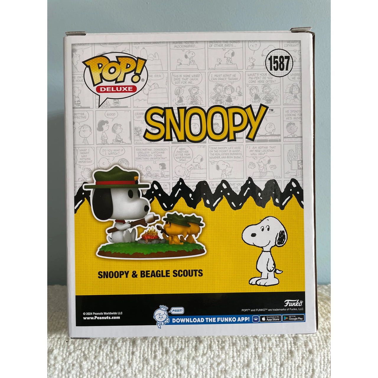 Funko Pop! Deluxe Snoopy 1587 Snoopy & Beagle Scouts Camping Funko