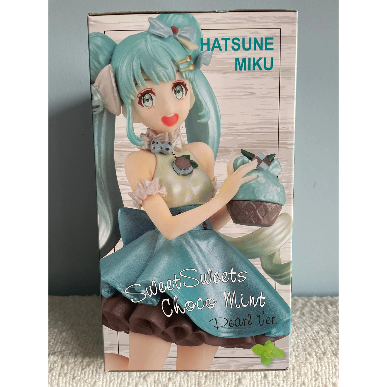 Hatsune Miku PVC Statue Hatsune Miku Chocolate Mint Pearl Color 17 cm Furyu