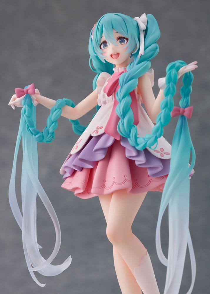 Hatsune Miku PVC Statue Hatsune Miku Wonderland Rapunzel Ver. 18 cm