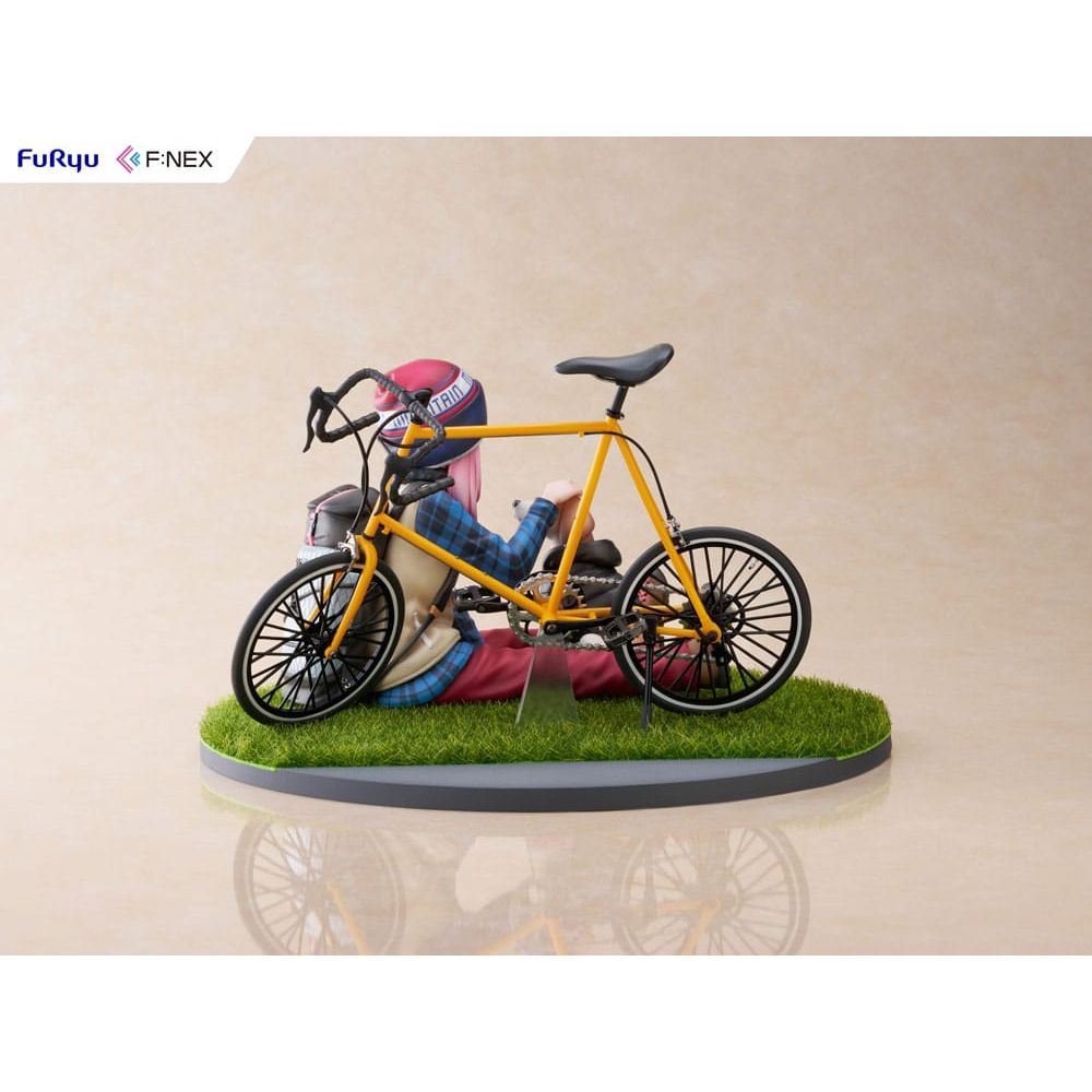 Laid Back Camp F:NEX PVC Statue 1/7 Nadeshiko Kagamihara 13 cm Furyu