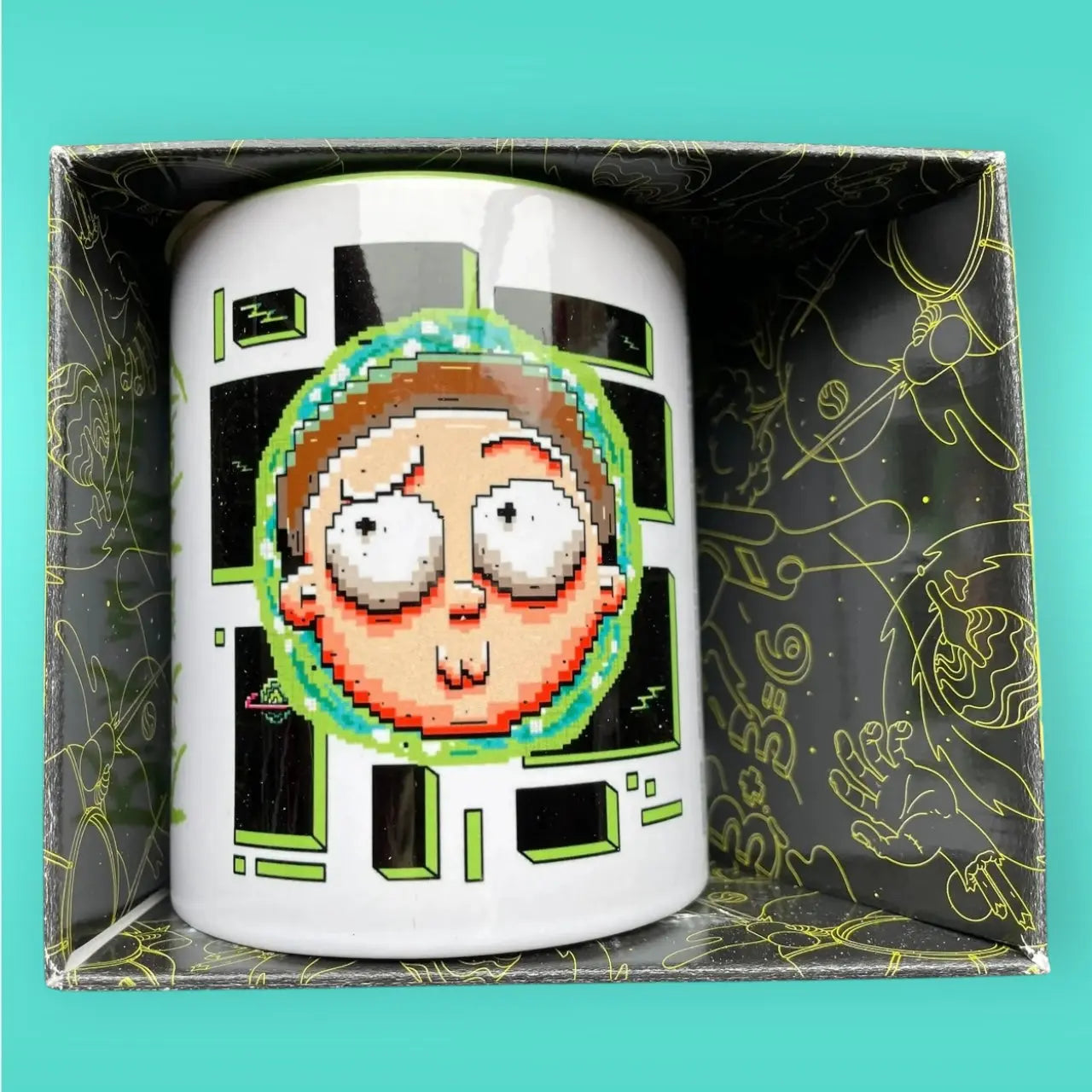 Rick And Morty (Pixel Breakout) Green Mug Pyramid International