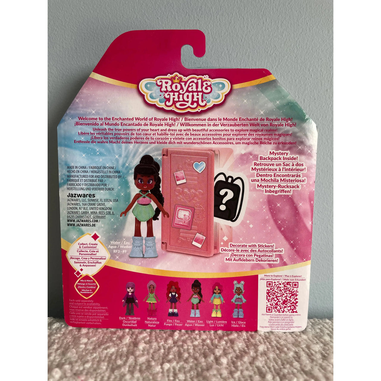 Royale High Surprise Locker & Figure - Water Jazwares