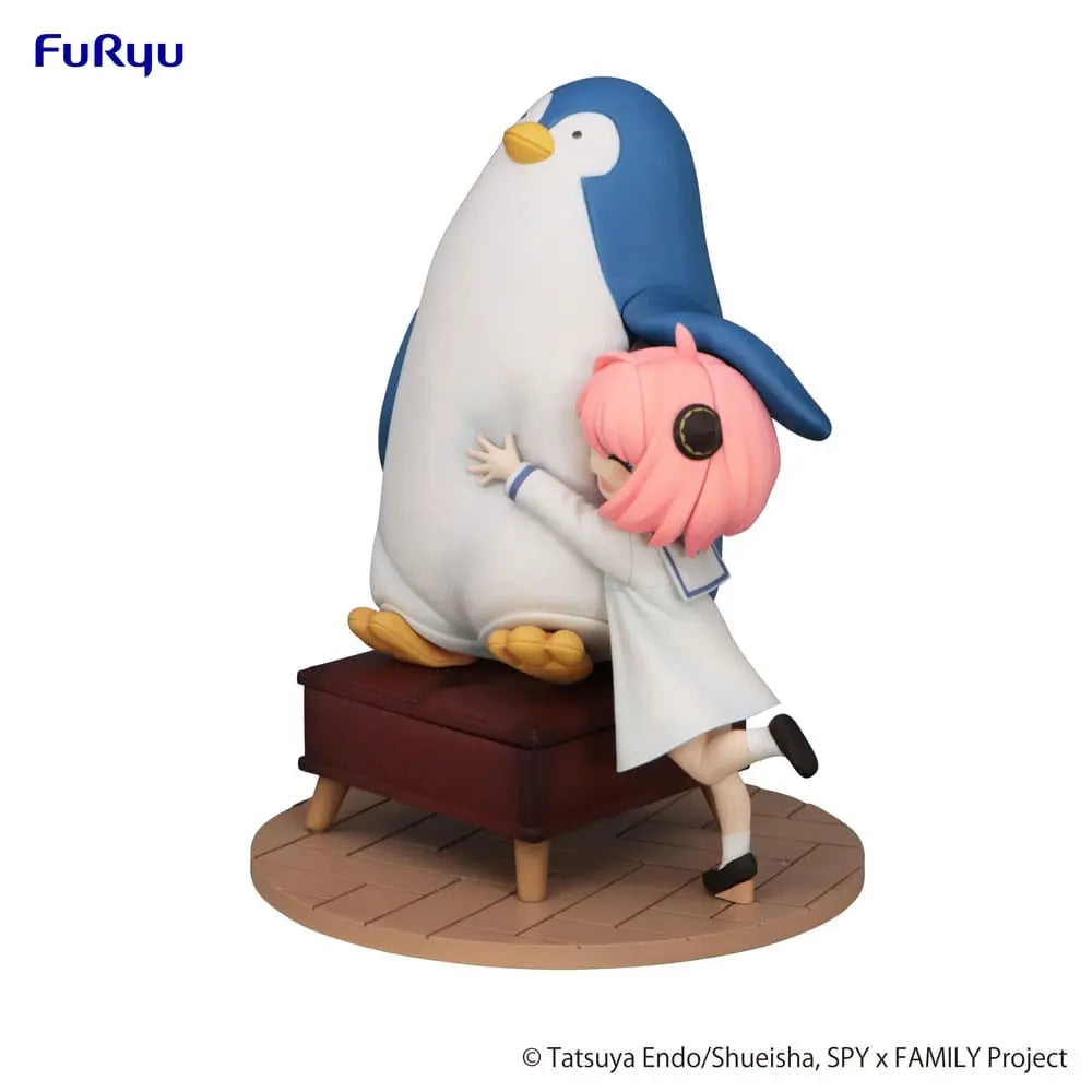 Spy x Family Exceed Creative PVC Statue Anya Forger with Penguin 19 cm Sega Goods