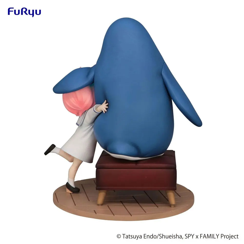 Spy x Family Exceed Creative PVC Statue Anya Forger with Penguin 19 cm Sega Goods