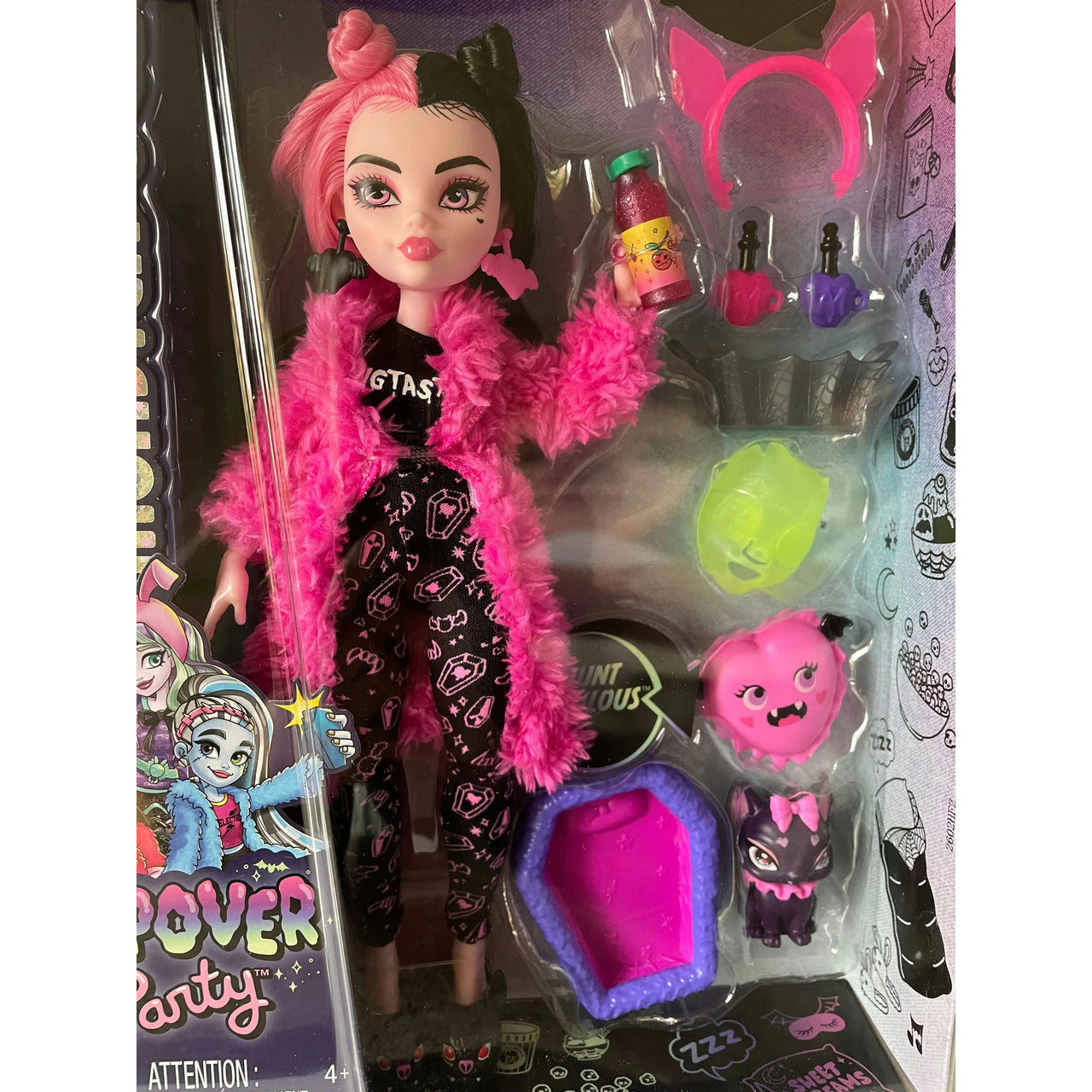 Monster High Creepover Party Draculaura Doll - Unicorn & Punkboi